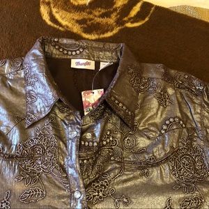Wrangler button down western shirt